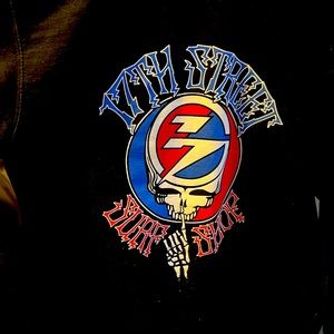 17th street surf shop hoodie men’s size small